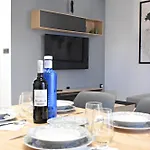 Precioso De Dos Con Jacuzzi Privado En Benalmádena