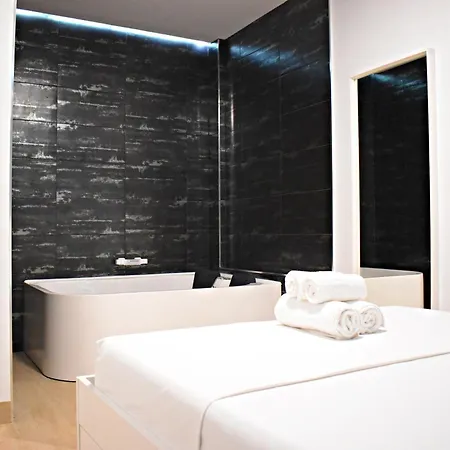Precioso De Dos Con Jacuzzi Privado En شقة *