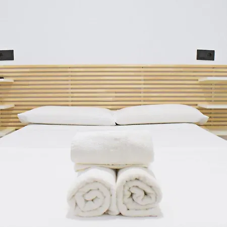 Precioso De Dos Con Jacuzzi Privado En شقة بينالماذينا