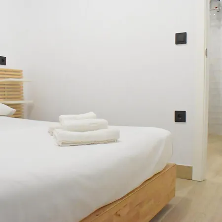 Precioso De Dos Con Jacuzzi Privado En شقة بينالماذينا