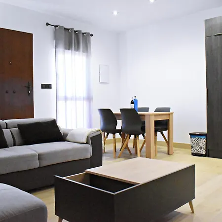Precioso De Dos Con Jacuzzi Privado En *